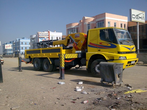 3 - 85 Ton Aralığında Araç Üstü Katlanır Bomlu Vinç