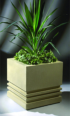 001 Modern Planters